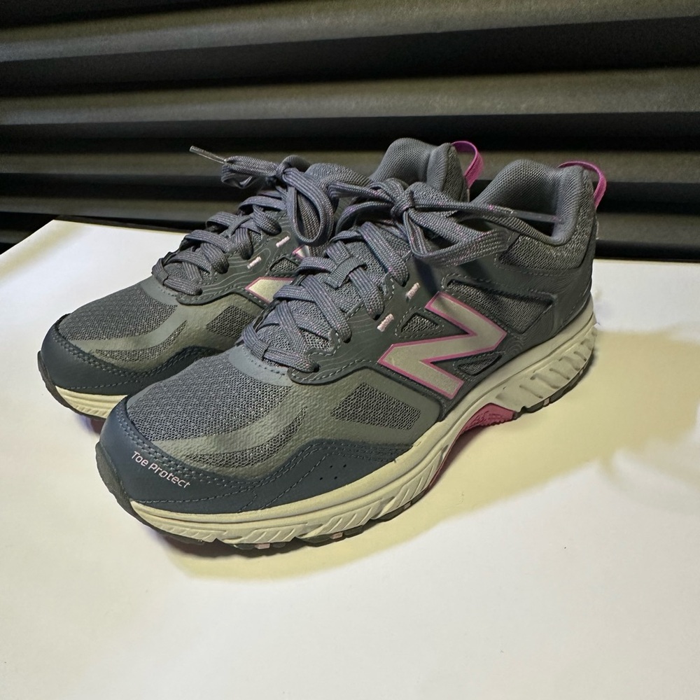 New Balance 510v4 Trail Running Shoes All Terrain Gray Pink 10size